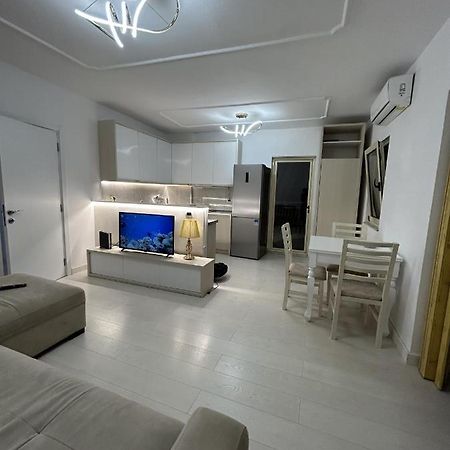 Center, Selvia White Apartment Tirana Exteriör bild