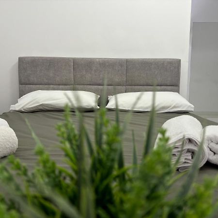 Center, Selvia White Apartment Tirana Exteriör bild