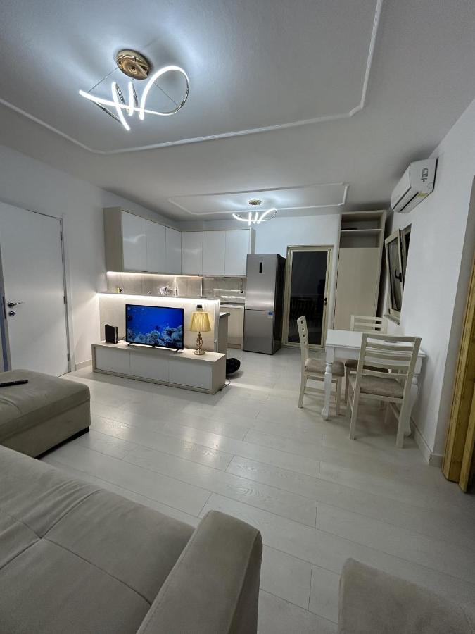 Center, Selvia White Apartment Tirana Exteriör bild